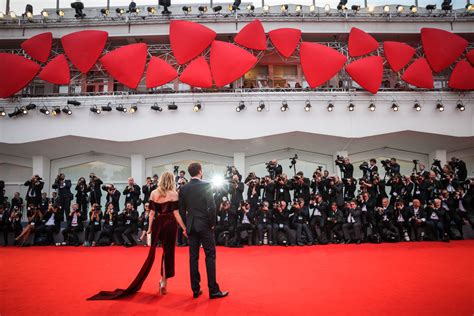 Festival Internazionale del Cinema di Venezia: Un'Omaggio al Genio Cinematografico di Farhadi e alla sua Critica Sociale