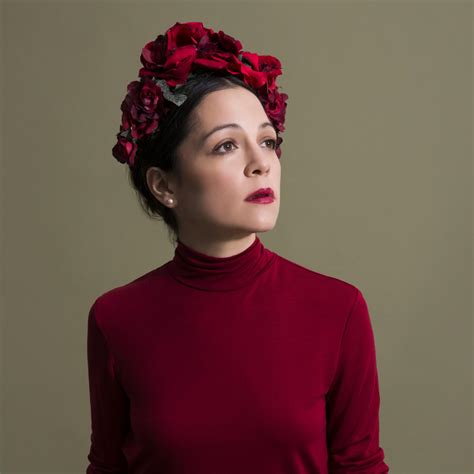 La Biennale di Venezia e il suo Impatto sulla Carriera Internazionale di Natalia Lafourcade